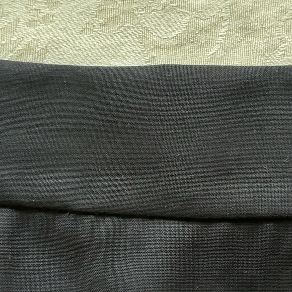 J. Crew Lightweight Original Fit Pencil Skirt, Size 2 - Picture 6 of 11